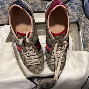 Gucci gg supreme trainer